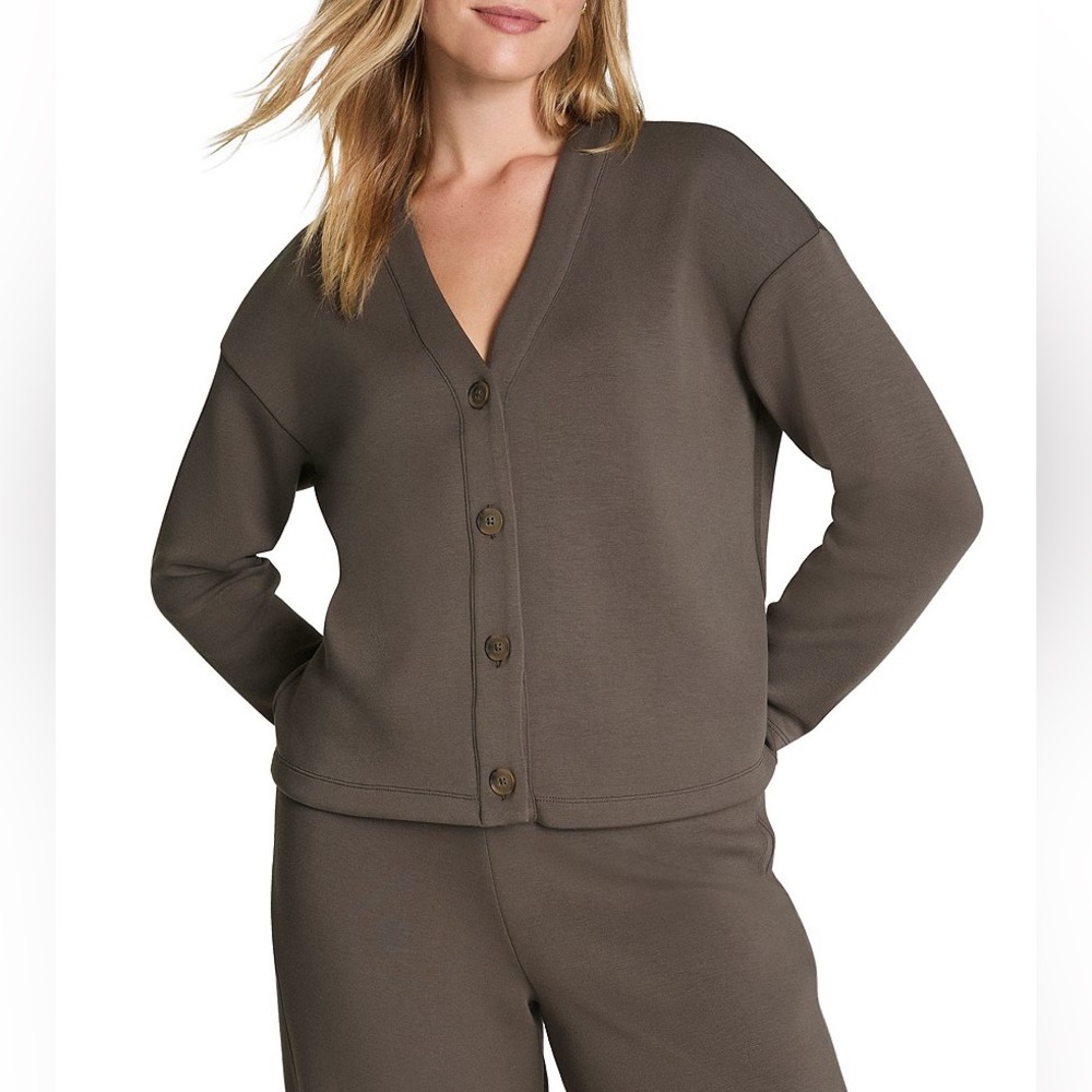 Spanx AirEssential VNeckline Long
Sleeve Button Front Cardigan Willow Size Small